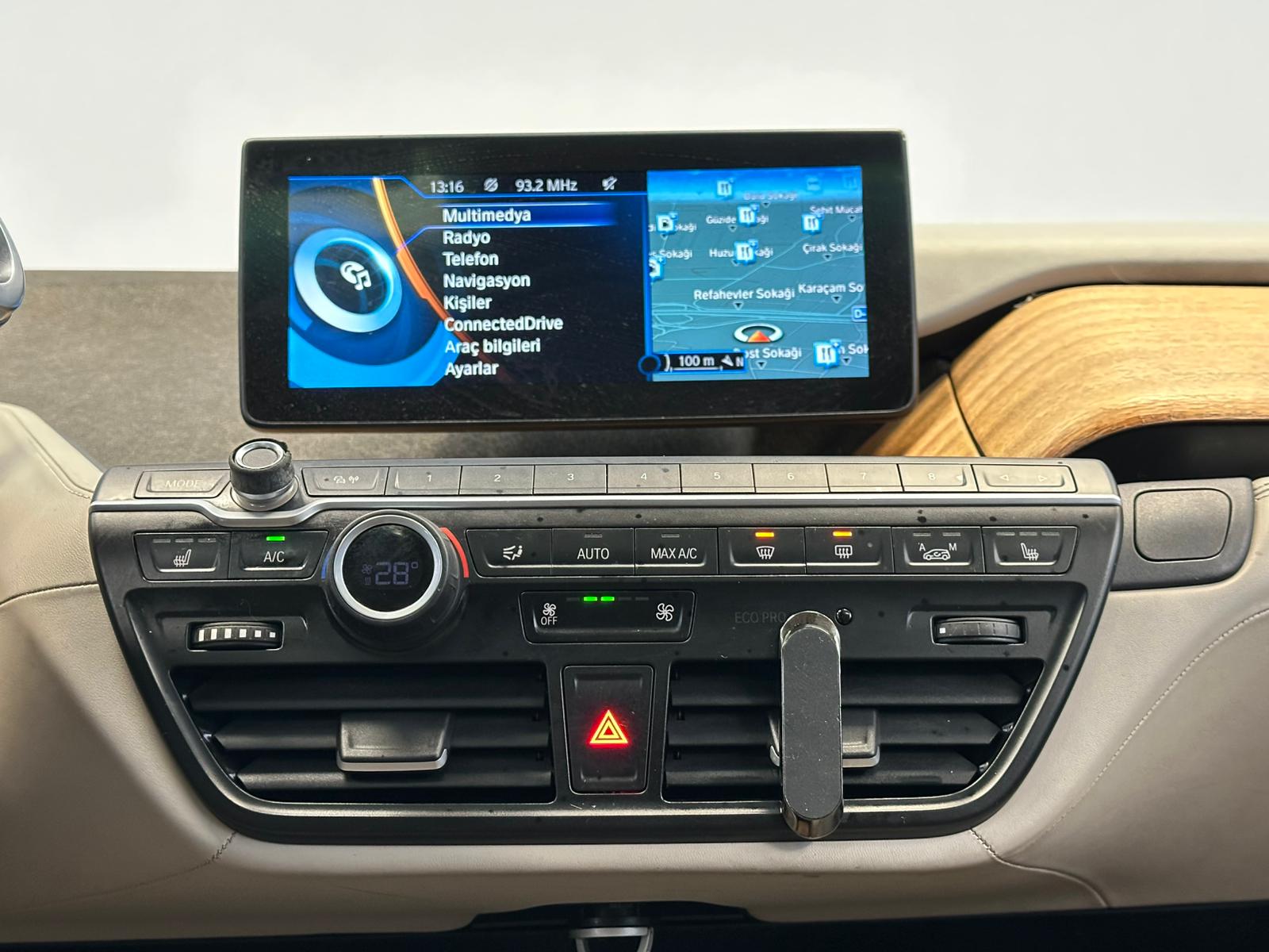 BMW i3 14
